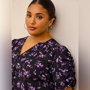 EUC - Torrid Short Sleeved Harper - 2